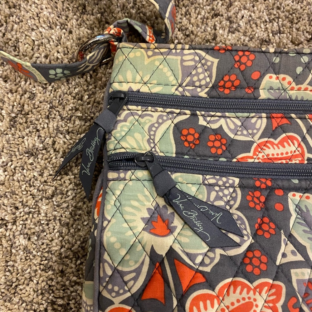 Vera Bradley Multicolor Floral Crossbody Bag - Picture 3 of 11